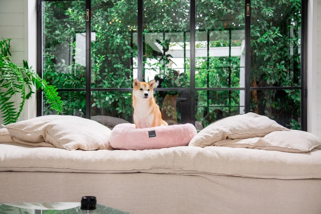 Fuzzyard Cuddler Pet Bed Pink Small