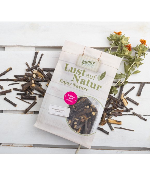 Bunny Nature Nibble Fun Apple Wood 220g